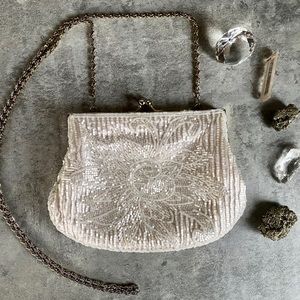 Vintage wedding purse 👛